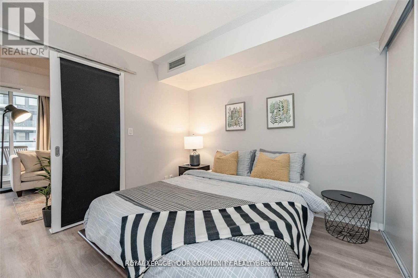 1307 - 76 Shuter Street, Toronto, Ontario  M5B 1B4 - Photo 14 - C13674956