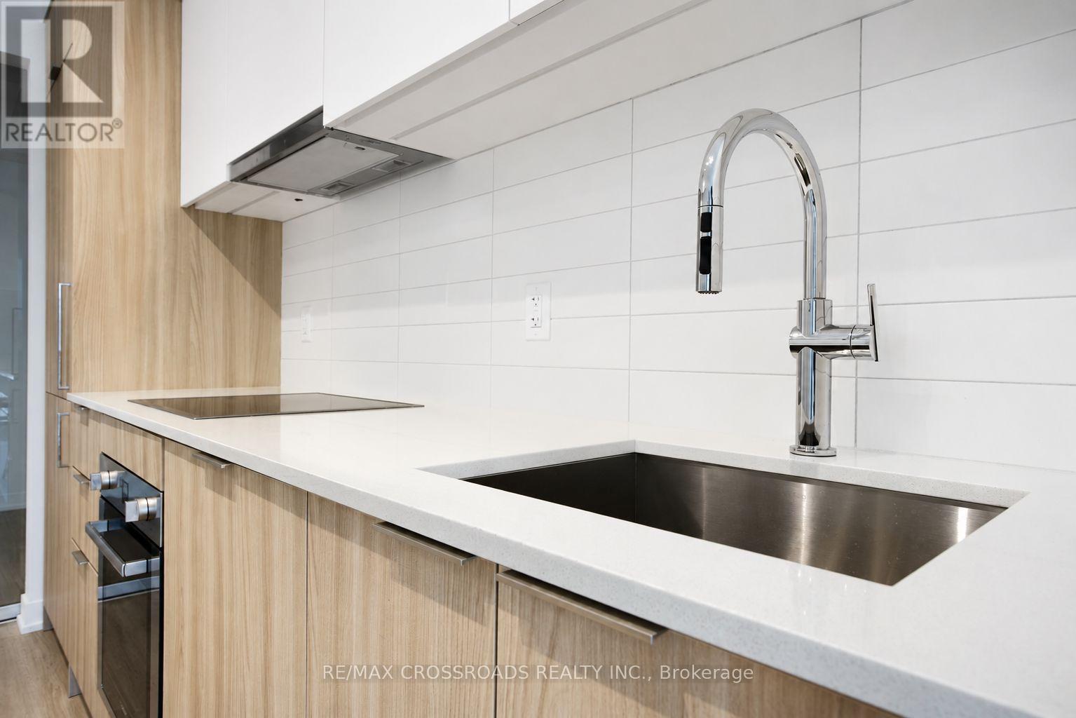 1503 - 15 David Salomon Drive, Toronto, Ontario  M3C 1E7 - Photo 3 - C13674990