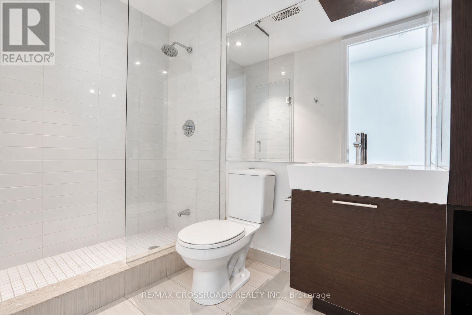 6107 - 388 Yonge Street, Toronto (Bay Street Corridor), Ontario  M5B 0A4 - Photo 20 - C13675018