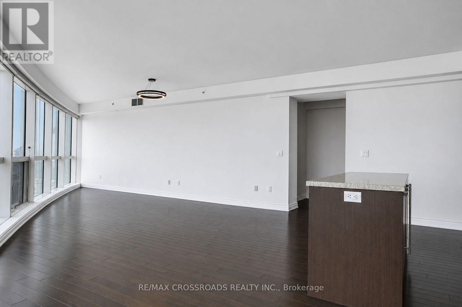 6107 - 388 Yonge Street, Toronto (Bay Street Corridor), Ontario  M5B 0A4 - Photo 3 - C13675018