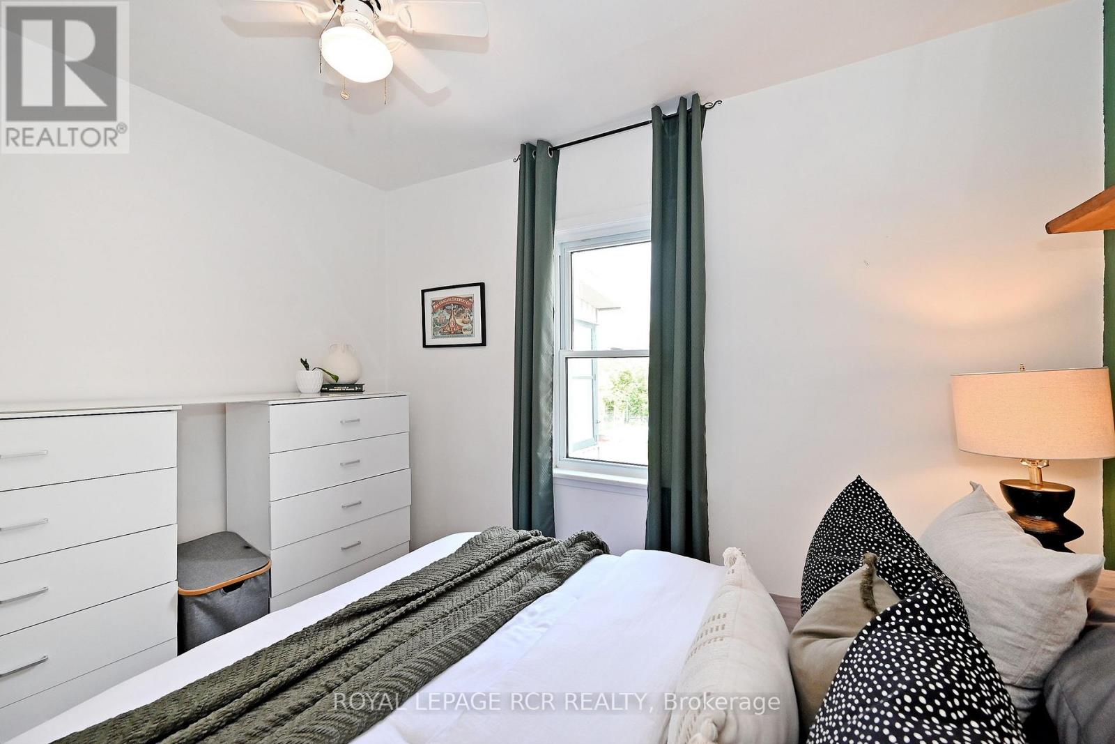 116 Buckingham Avenue, Oshawa, Ontario  L1G 2K5 - Photo 14 - E13674886