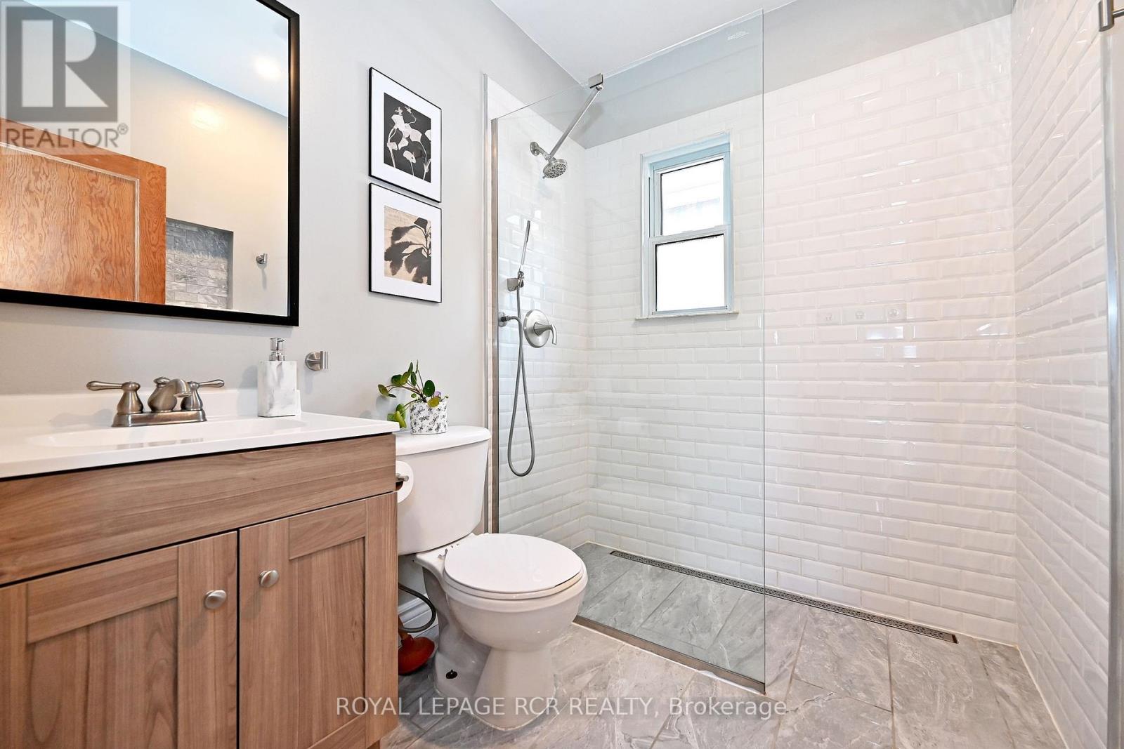 116 Buckingham Avenue, Oshawa, Ontario  L1G 2K5 - Photo 20 - E13674886