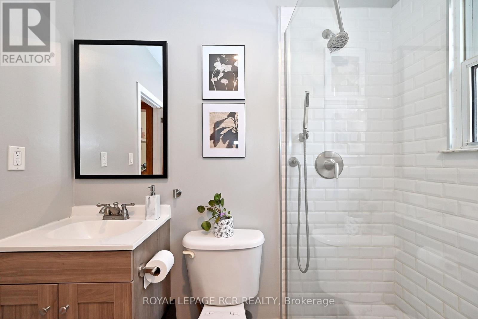 116 Buckingham Avenue, Oshawa, Ontario  L1G 2K5 - Photo 22 - E13674886