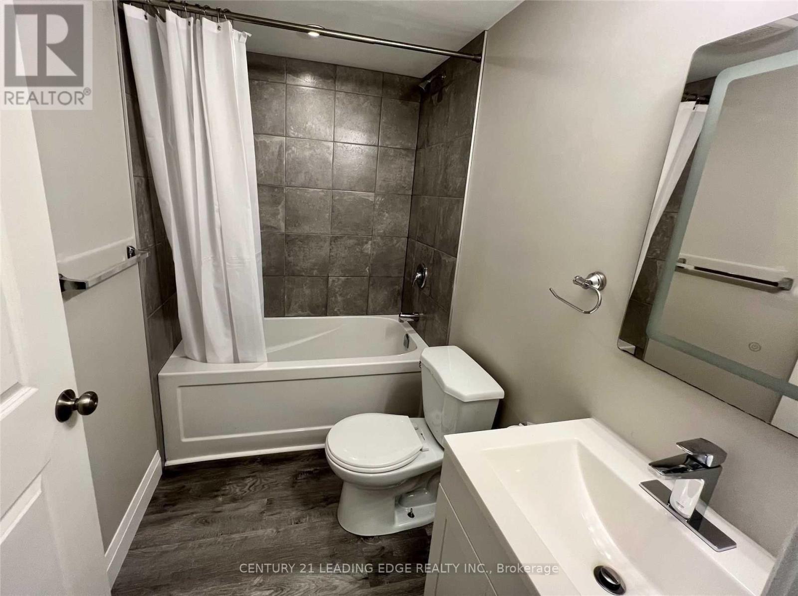 Bsmt - 214 Gibbons Street, Oshawa (Mclaughlin), Ontario  L1J 4Y4 - Photo 10 - E13674982