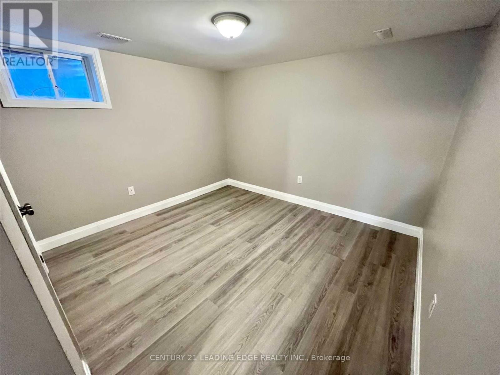 Bsmt - 214 Gibbons Street, Oshawa (Mclaughlin), Ontario  L1J 4Y4 - Photo 14 - E13674982