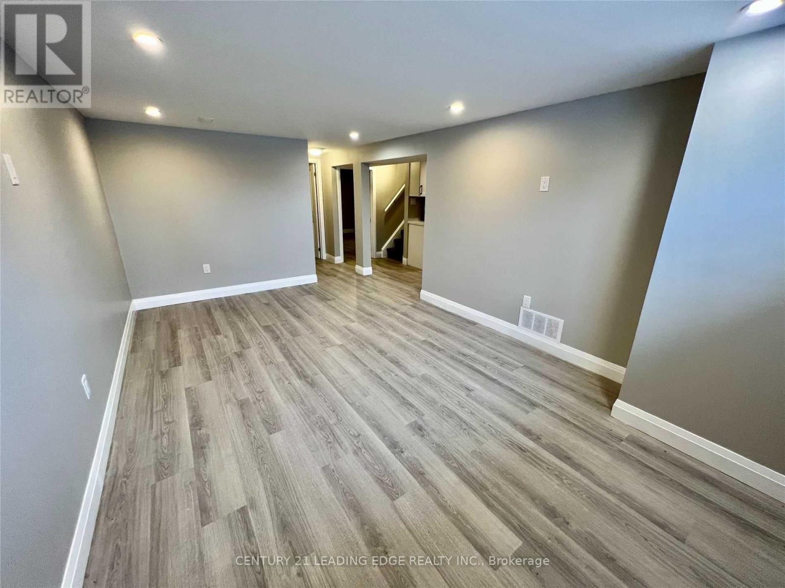 Bsmt - 214 Gibbons Street, Oshawa (Mclaughlin), Ontario  L1J 4Y4 - Photo 8 - E13674982