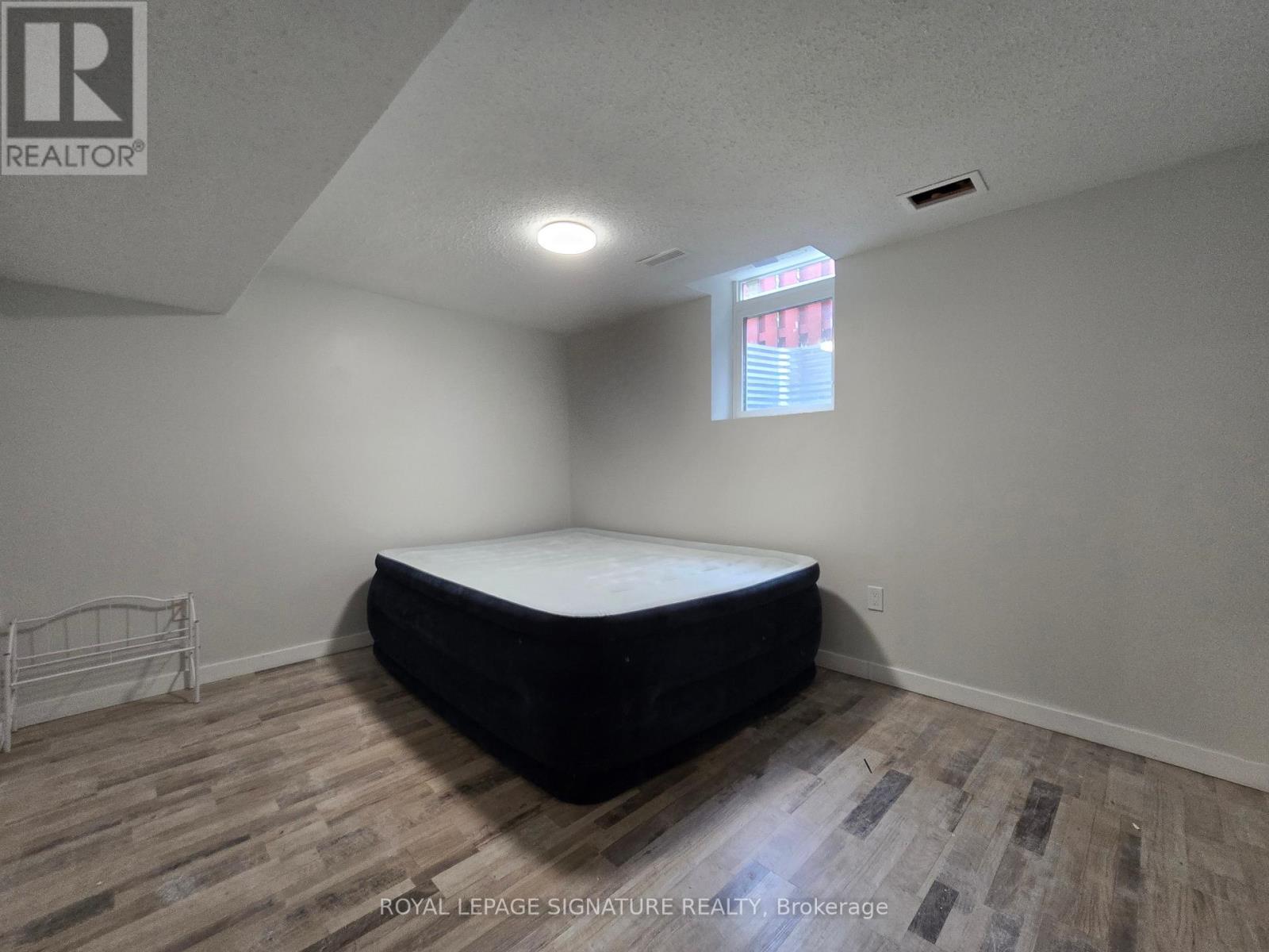Lower - 211 Glen Hill Drive, Whitby, Ontario  L1N 7J5 - Photo 10 - E13674992