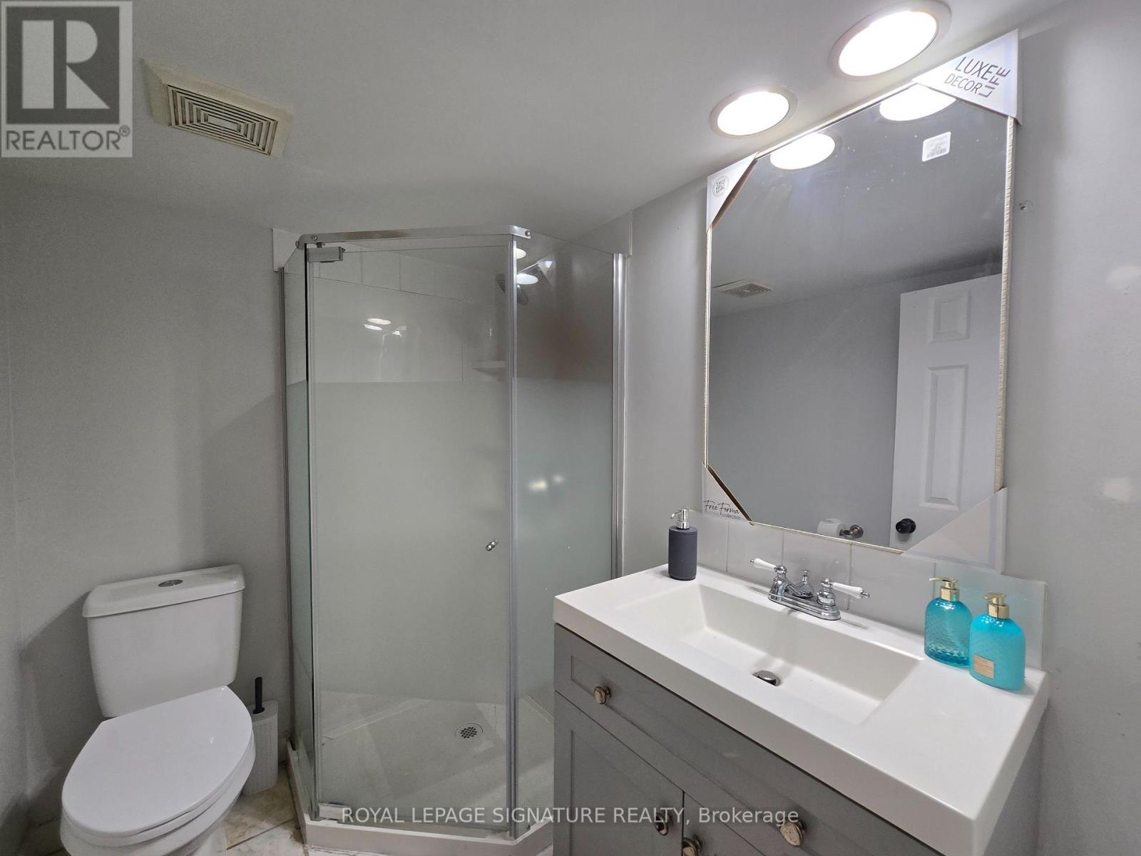Lower - 211 Glen Hill Drive, Whitby, Ontario  L1N 7J5 - Photo 14 - E13674992