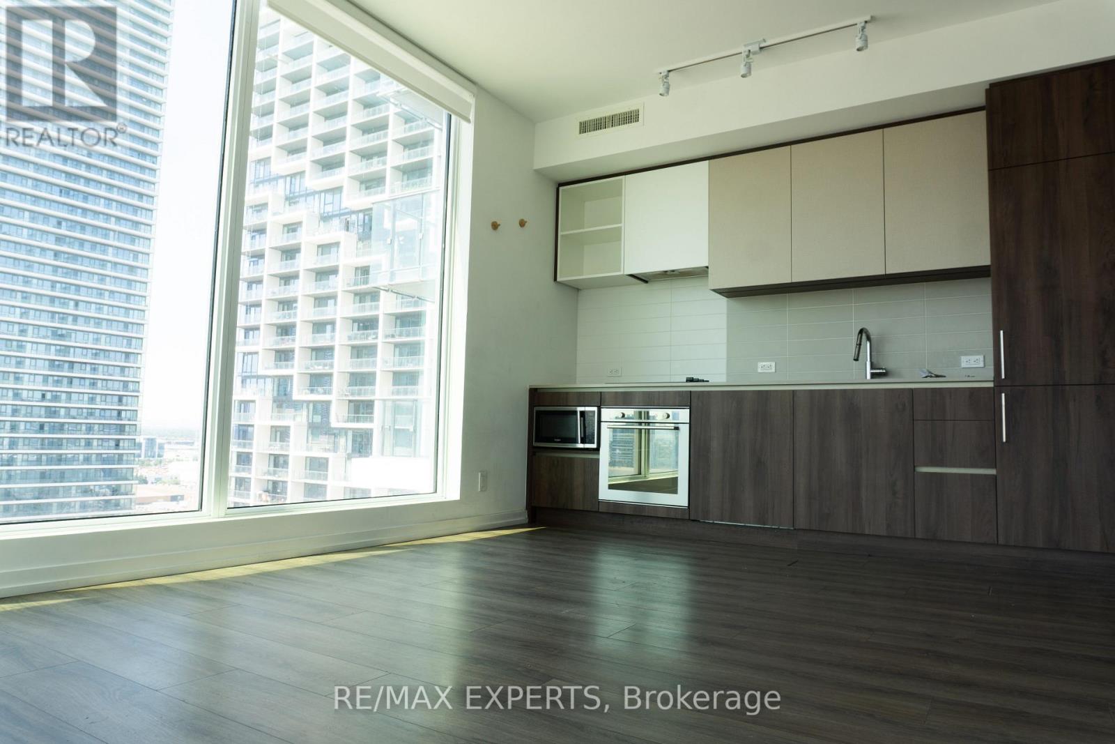 1802 - 7890 Jane Street, Vaughan (Vaughan Corporate Centre), Ontario  L4K 0K9 - Photo 9 - N13674866