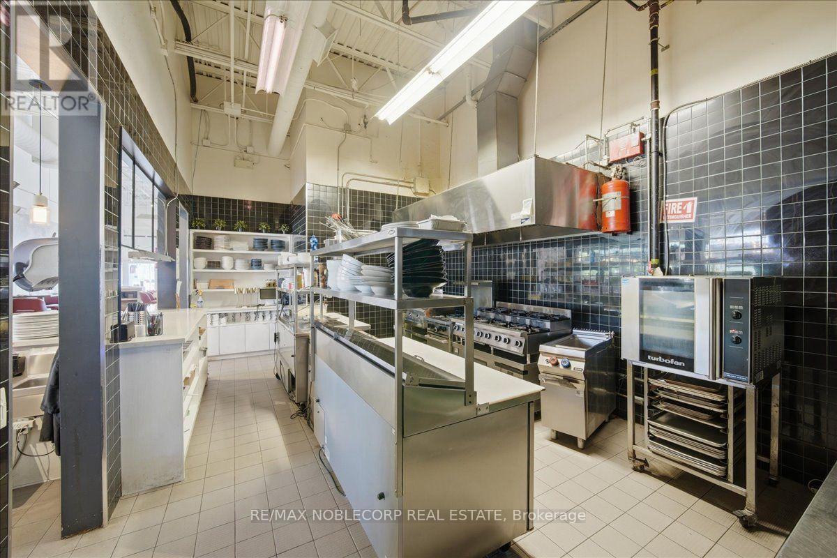 444 Holland Street W, Bradford West Gwillimbury, Ontario  L3Z 0G1 - Photo 35 - N13674962