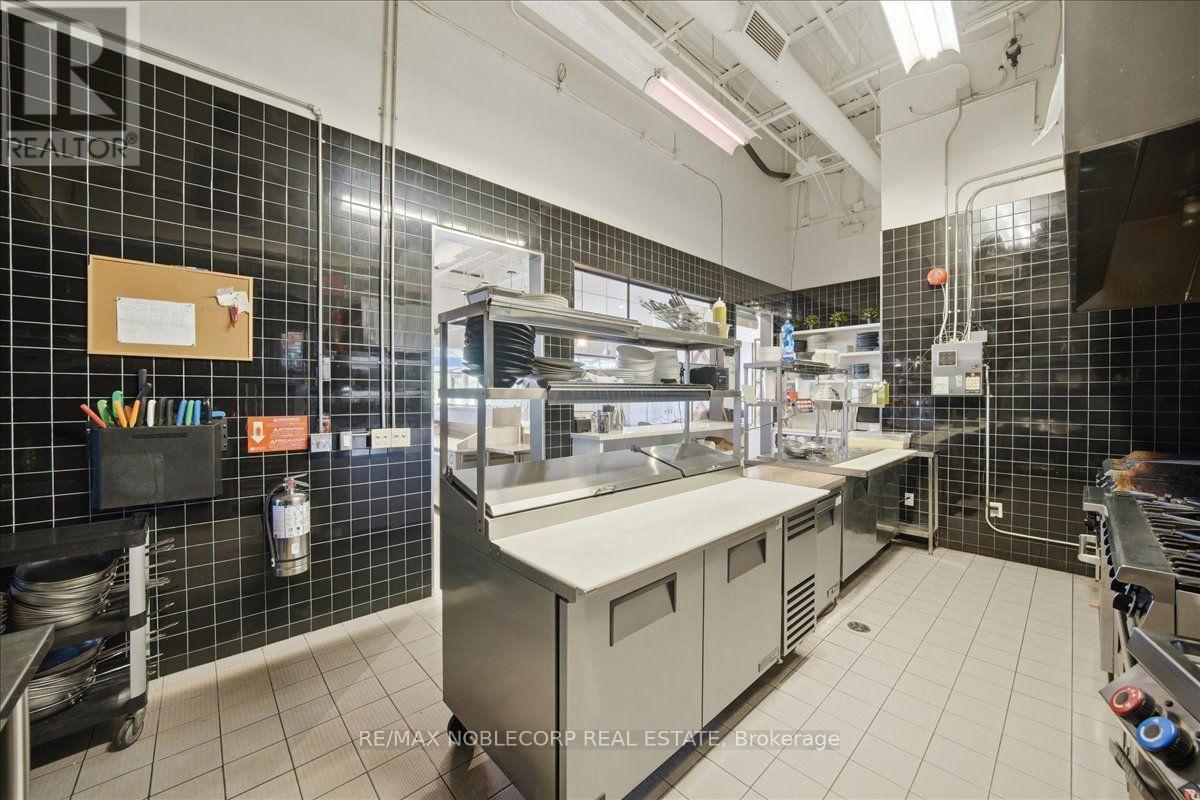 444 Holland Street W, Bradford West Gwillimbury, Ontario  L3Z 0G1 - Photo 37 - N13674962