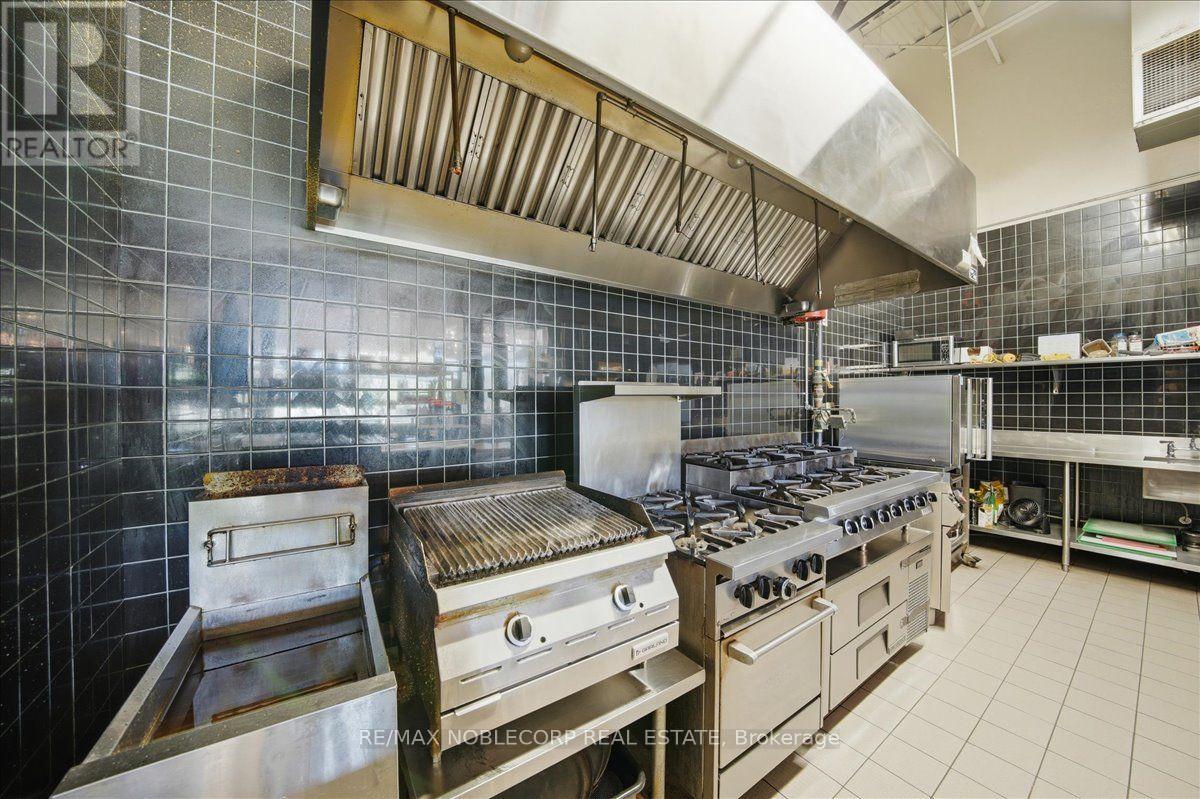 444 Holland Street W, Bradford West Gwillimbury, Ontario  L3Z 0G1 - Photo 40 - N13674962