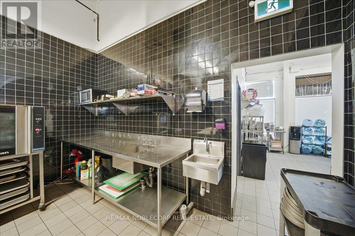 444 Holland Street W, Bradford West Gwillimbury, Ontario  L3Z 0G1 - Photo 41 - N13674962