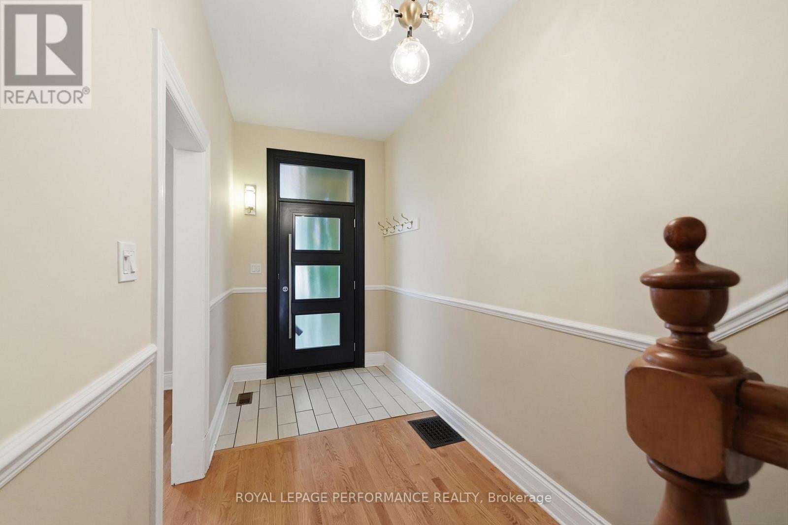 284 Crichton Street, Ottawa, Ontario  K1M 1W4 - Photo 4 - X13674934