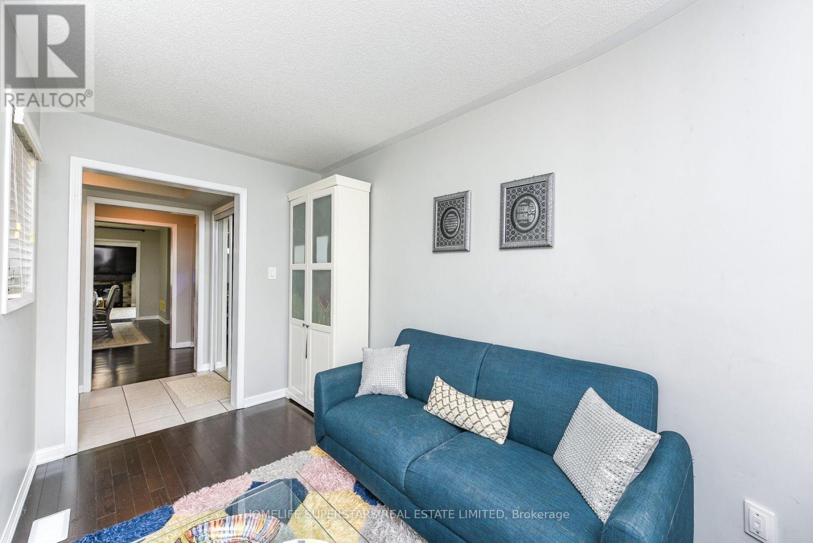 8 Miracle Trail N, Brampton, Ontario  L7A 0Y3 - Photo 6 - W13674872