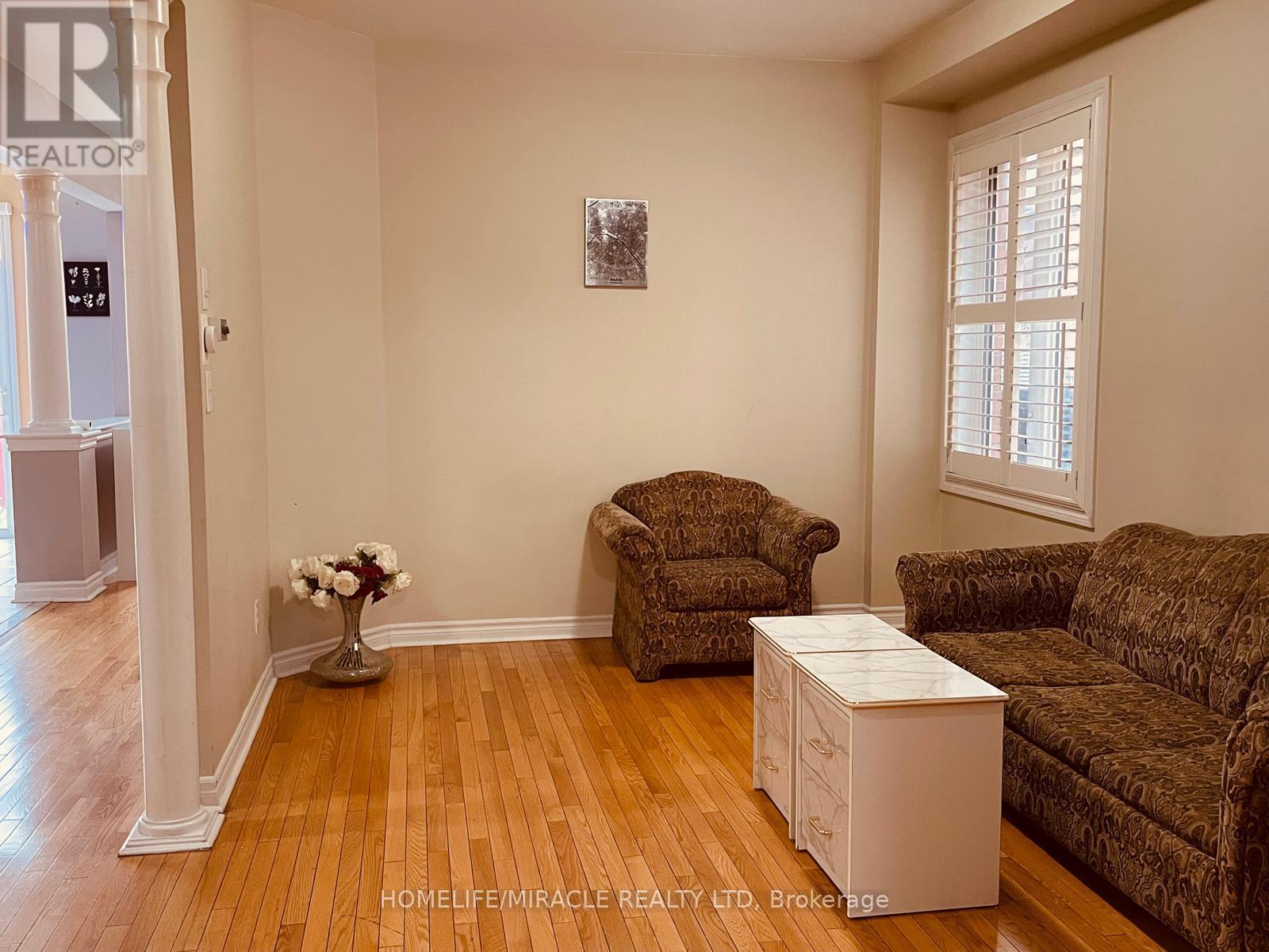 88 Summitgreen Crescent, Brampton, Ontario  L6R 0T5 - Photo 5 - W13674896
