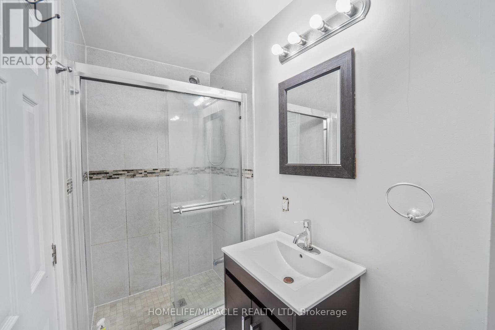 115 Bruce Beer Drive, Brampton, Ontario  L6V 2Z7 - Photo 28 - W13674938