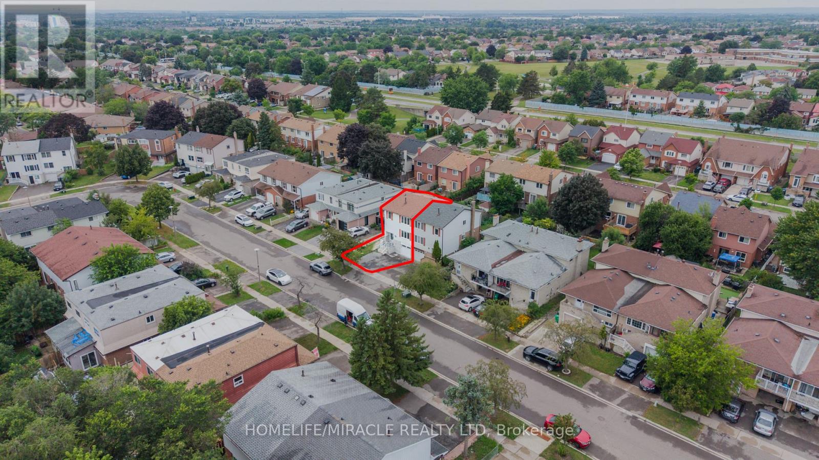 115 Bruce Beer Drive, Brampton, Ontario  L6V 2Z7 - Photo 5 - W13674938