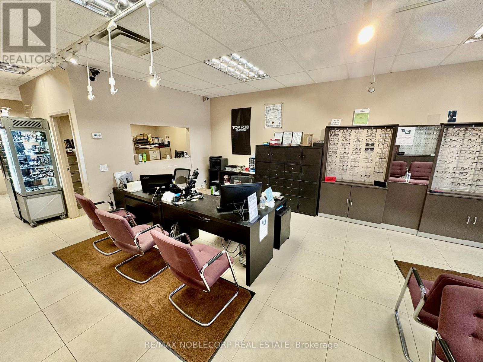 4105 Steeles Avenue W, Toronto (Black Creek), Ontario  M3N 1V7 - Photo 5 - W13674980