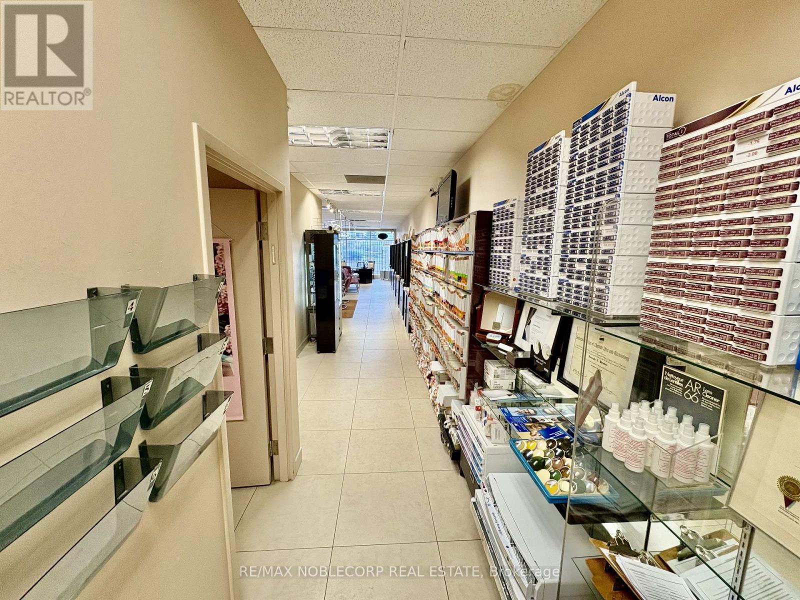 4105 Steeles Avenue W, Toronto (Black Creek), Ontario  M3N 1V7 - Photo 6 - W13674980