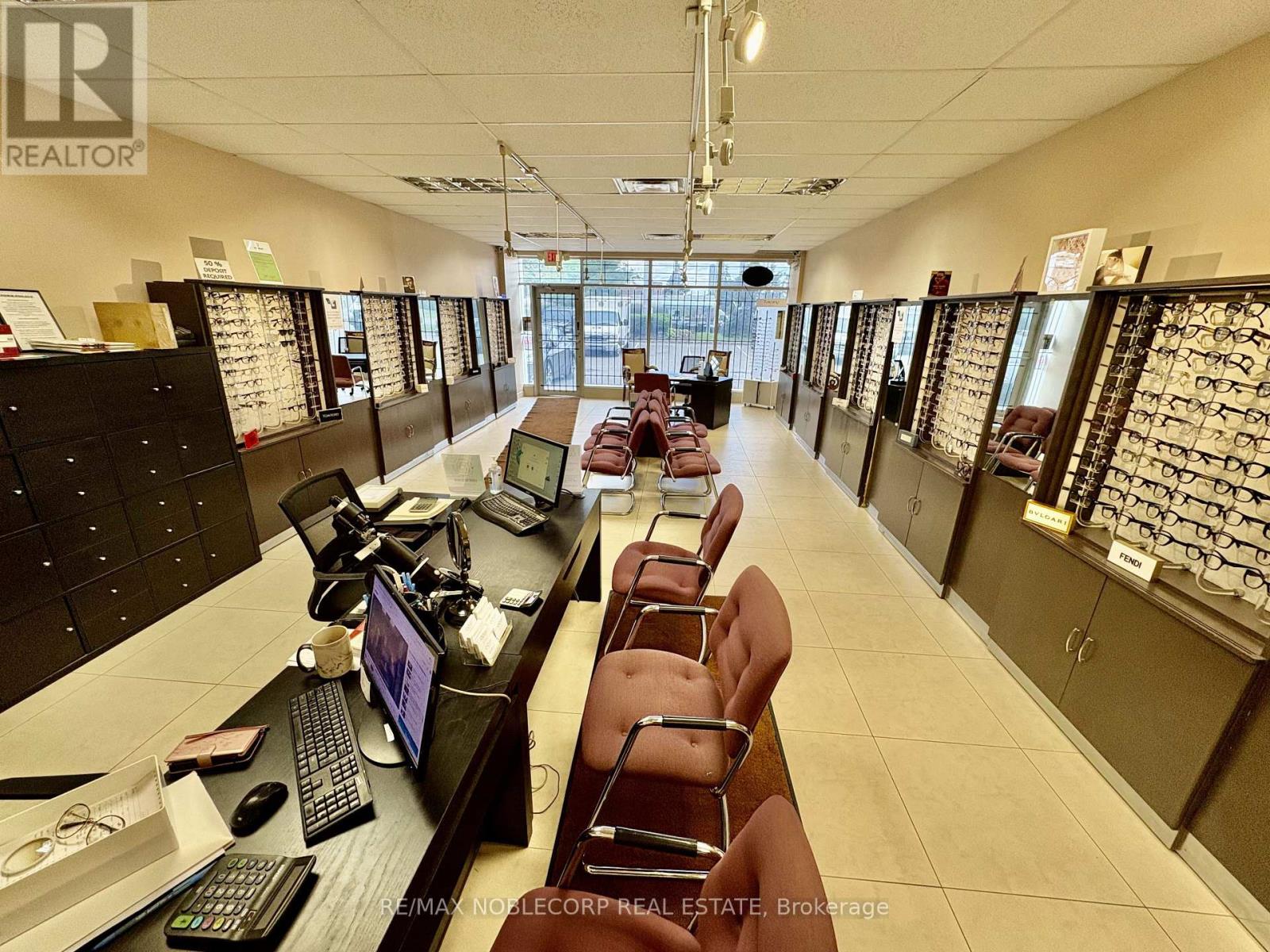 4105 Steeles Avenue W, Toronto (Black Creek), Ontario  M3N 1V7 - Photo 8 - W13674980