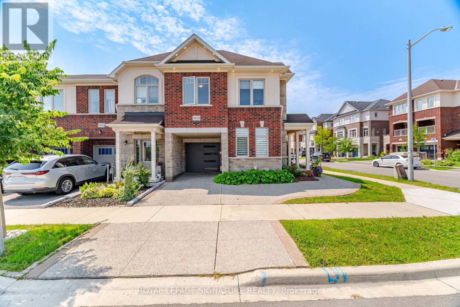3839 Tufgar Crescent, Burlington (Alton), Ontario  L7M 1P8 - Photo 2 - W13675000