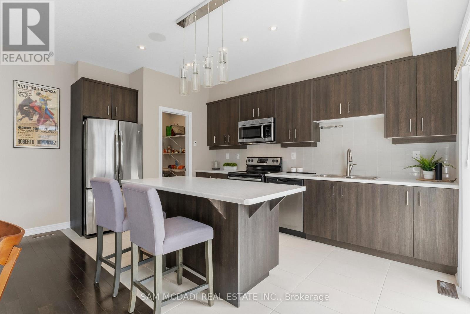 9 - 215 Dundas Street E, Hamilton (Waterdown), Ontario  L8B 0X2 - Photo 11 - X13674954