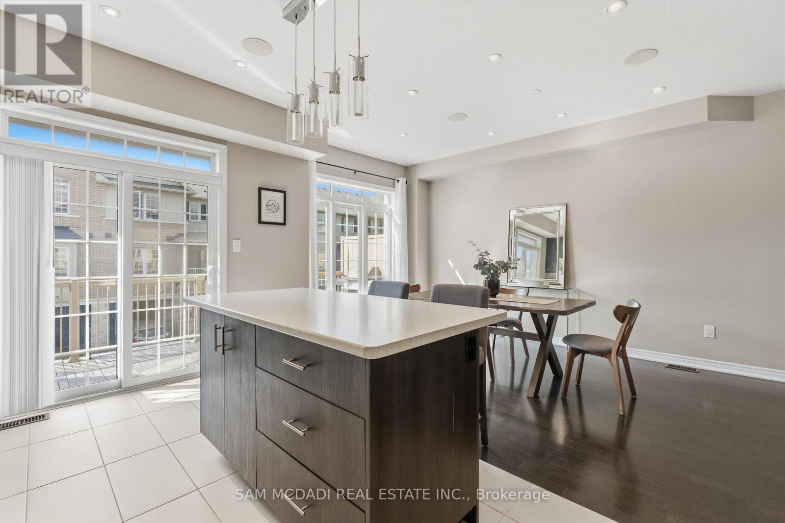 9 - 215 Dundas Street E, Hamilton (Waterdown), Ontario  L8B 0X2 - Photo 14 - X13674954