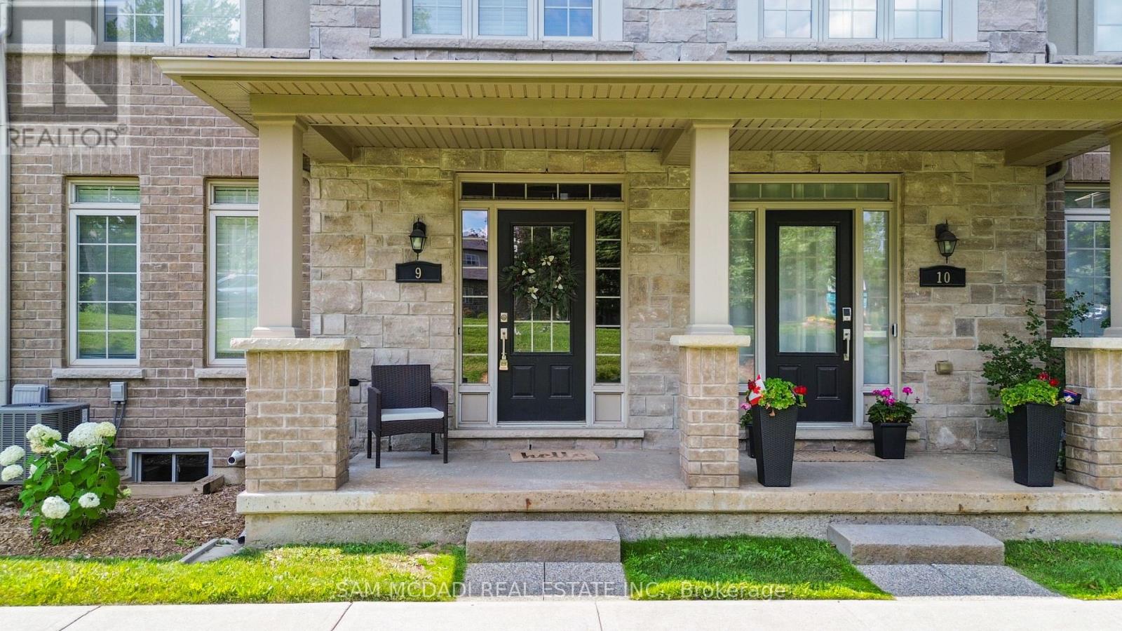 9 - 215 Dundas Street E, Hamilton (Waterdown), Ontario  L8B 0X2 - Photo 2 - X13674954