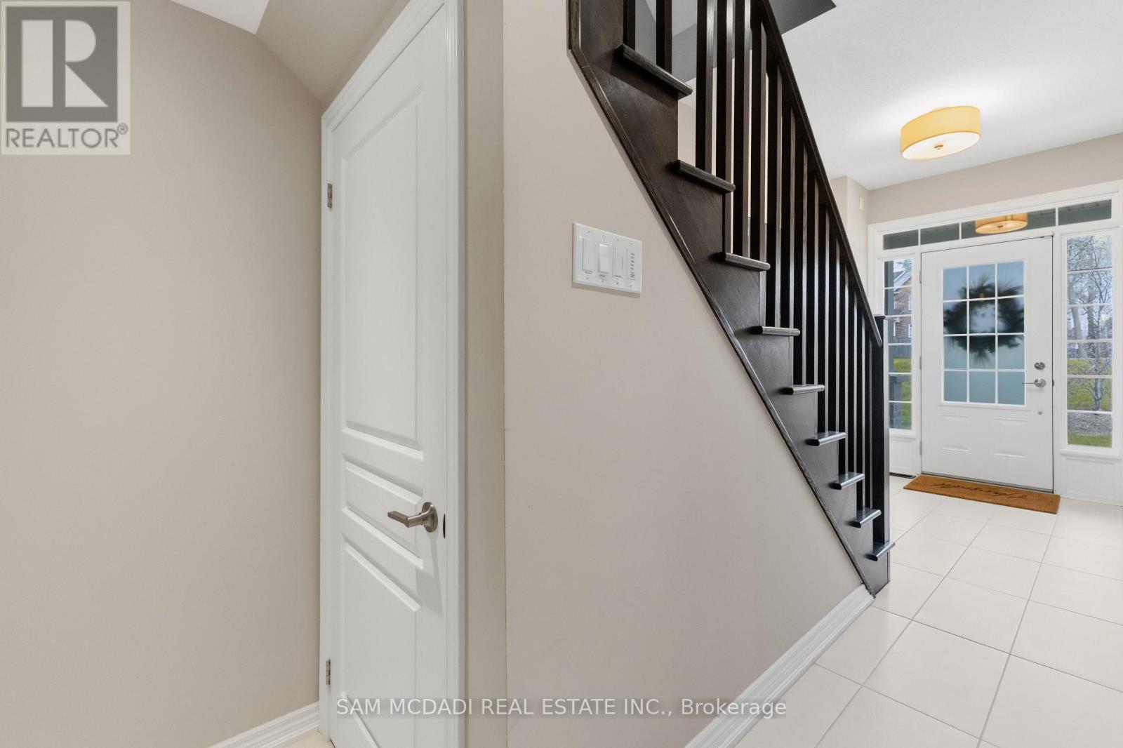 9 - 215 Dundas Street E, Hamilton (Waterdown), Ontario  L8B 0X2 - Photo 35 - X13674972