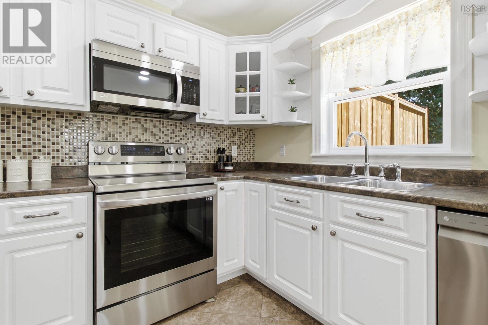 30 Outrigger Crescent, Halifax, Nova Scotia  B3M 4V8 - Photo 12 - 202620581