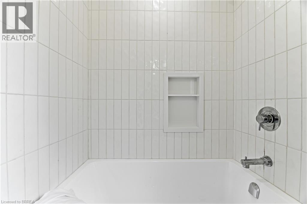 37 Edwin Street Unit# 2, Brantford, Ontario  N3T 4X7 - Photo 11 - 40846792