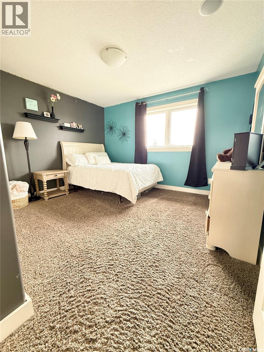 505 Brown Crescent, Weyburn, Saskatchewan  S4H 0M9 - Photo 29 - SK045602