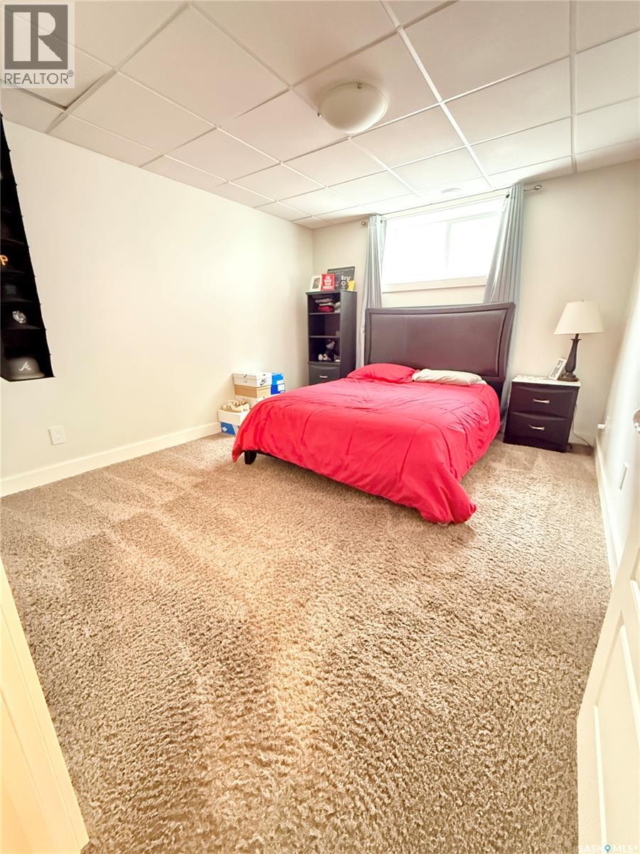 505 Brown Crescent, Weyburn, Saskatchewan  S4H 0M9 - Photo 35 - SK045602