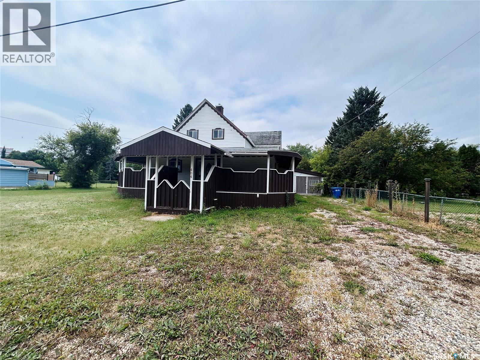 404 Stella Street, Grenfell, Saskatchewan  S0G 5L0 - Photo 1 - SK045574