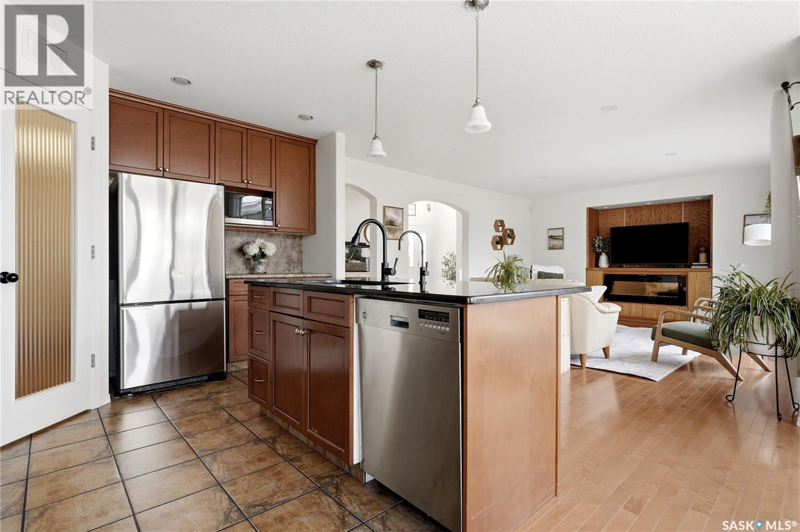 7123 Wascana Cove Drive, Regina, Saskatchewan  S4V 3G1 - Photo 13 - SK045570
