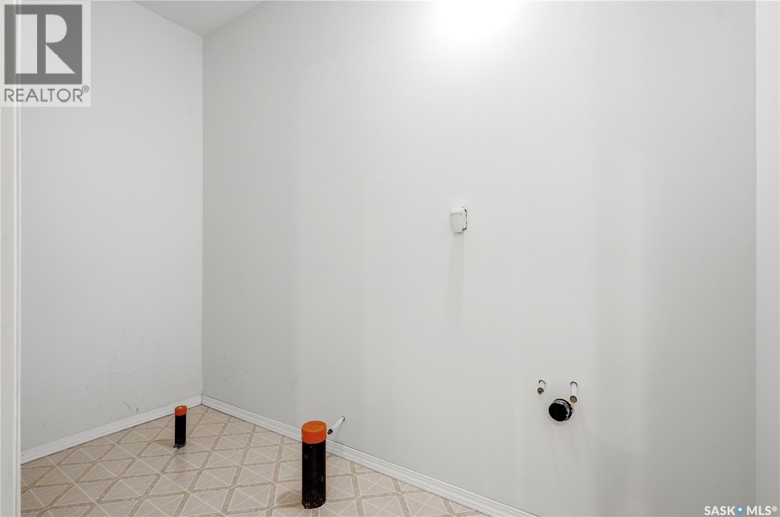 7123 Wascana Cove Drive, Regina, Saskatchewan  S4V 3G1 - Photo 47 - SK045570