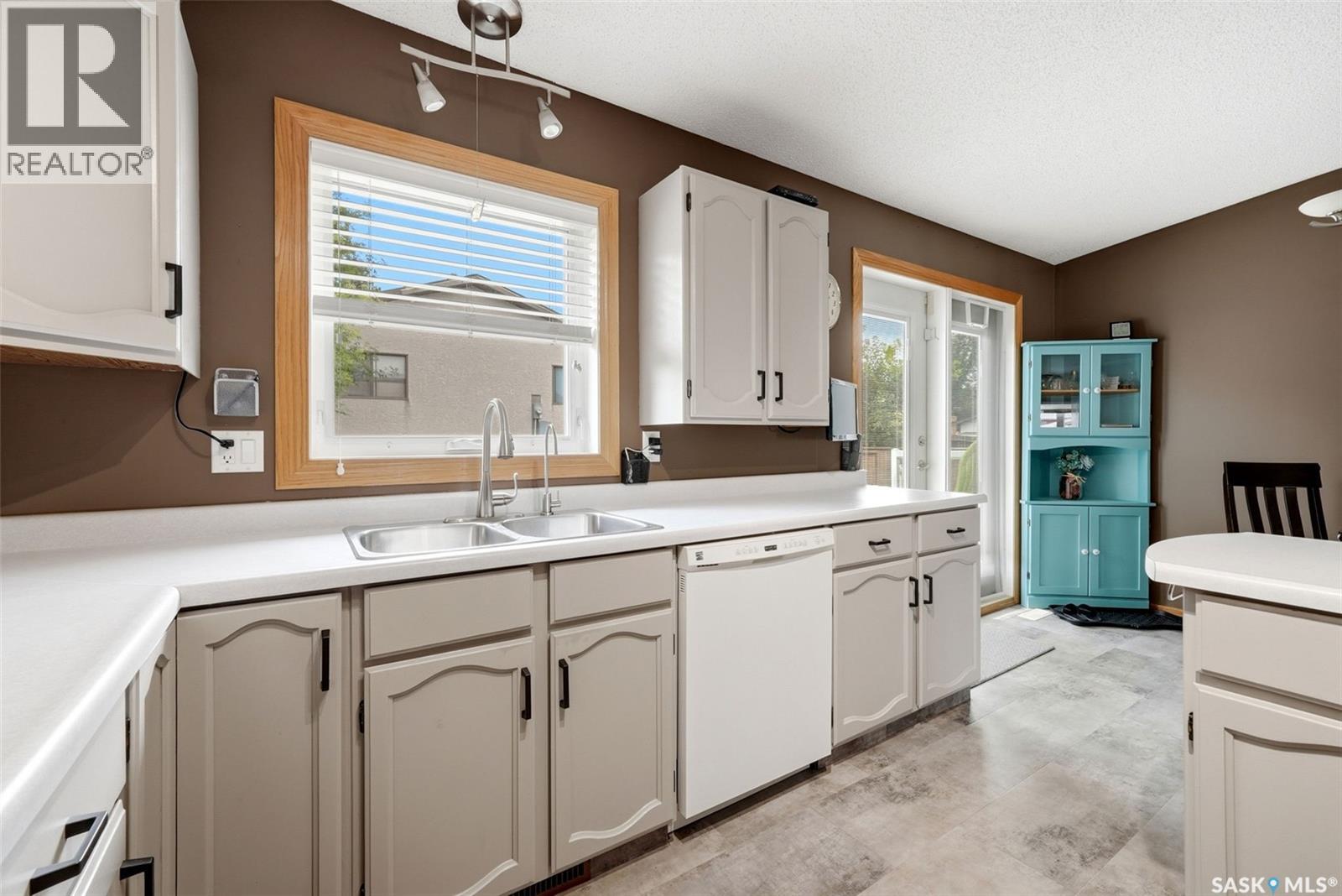 5831 Keffner Bay, Regina, Saskatchewan  S4X 4B8 - Photo 9 - SK045549