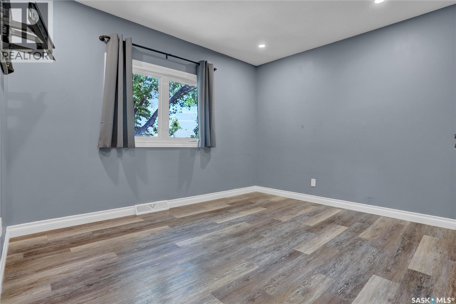 1119 Elgin Avenue, Moose Jaw, Saskatchewan  S6H 4G9 - Photo 19 - SK045352