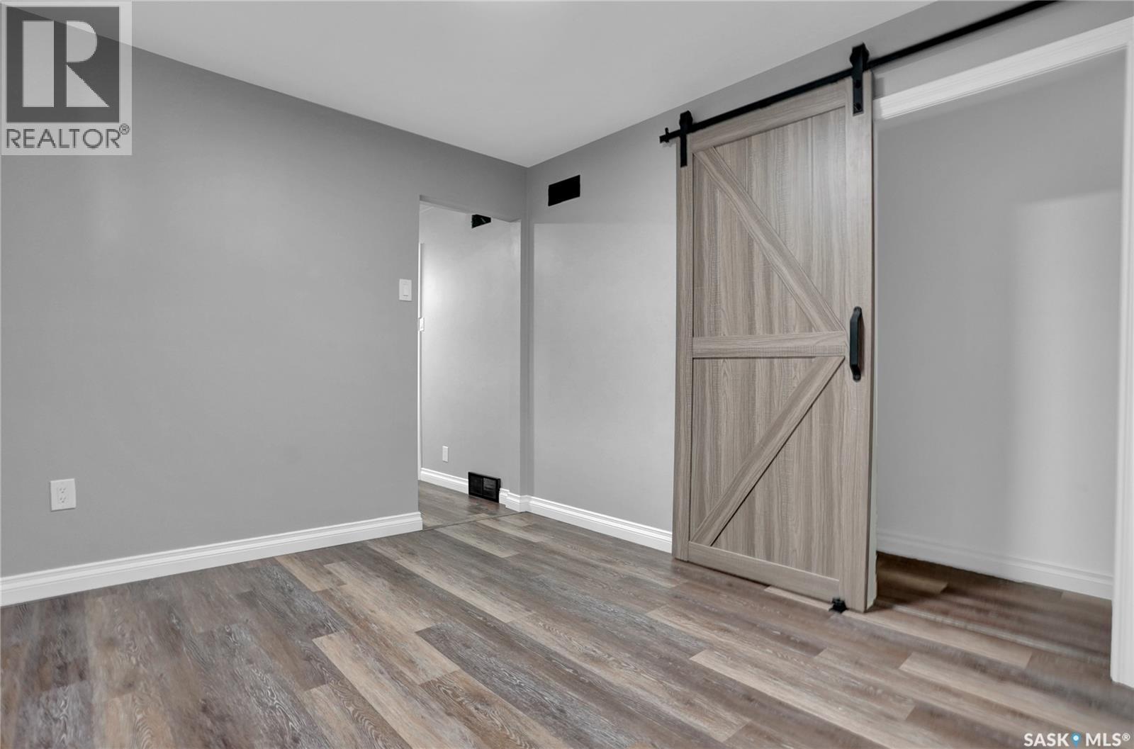 1119 Elgin Avenue, Moose Jaw, Saskatchewan  S6H 4G9 - Photo 27 - SK045352