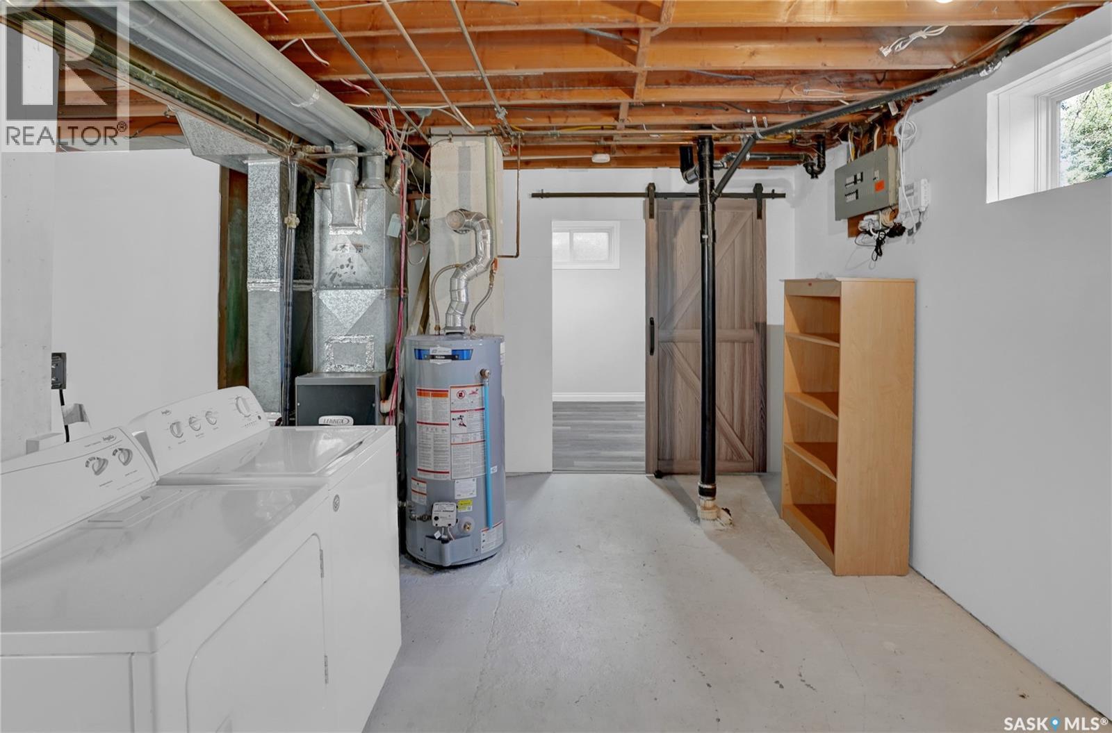 1119 Elgin Avenue, Moose Jaw, Saskatchewan  S6H 4G9 - Photo 32 - SK045352