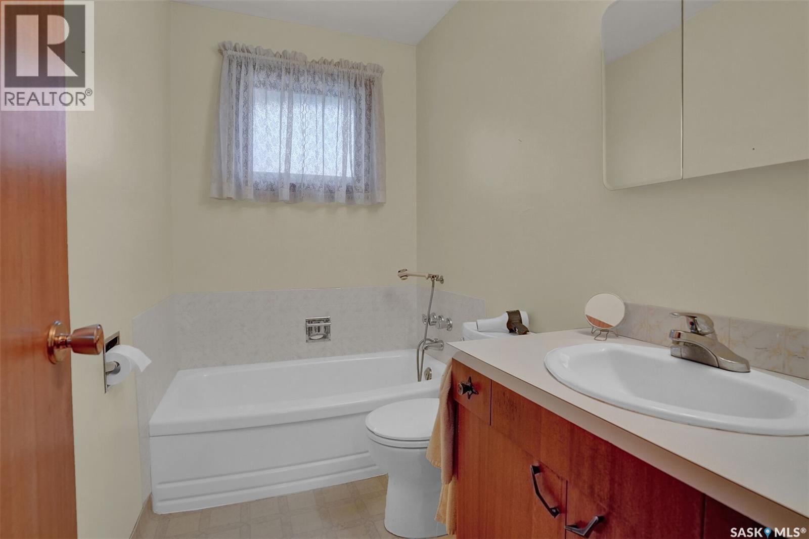 430 Froom Crescent, Regina, Saskatchewan  S4N 1T6 - Photo 18 - SK045071