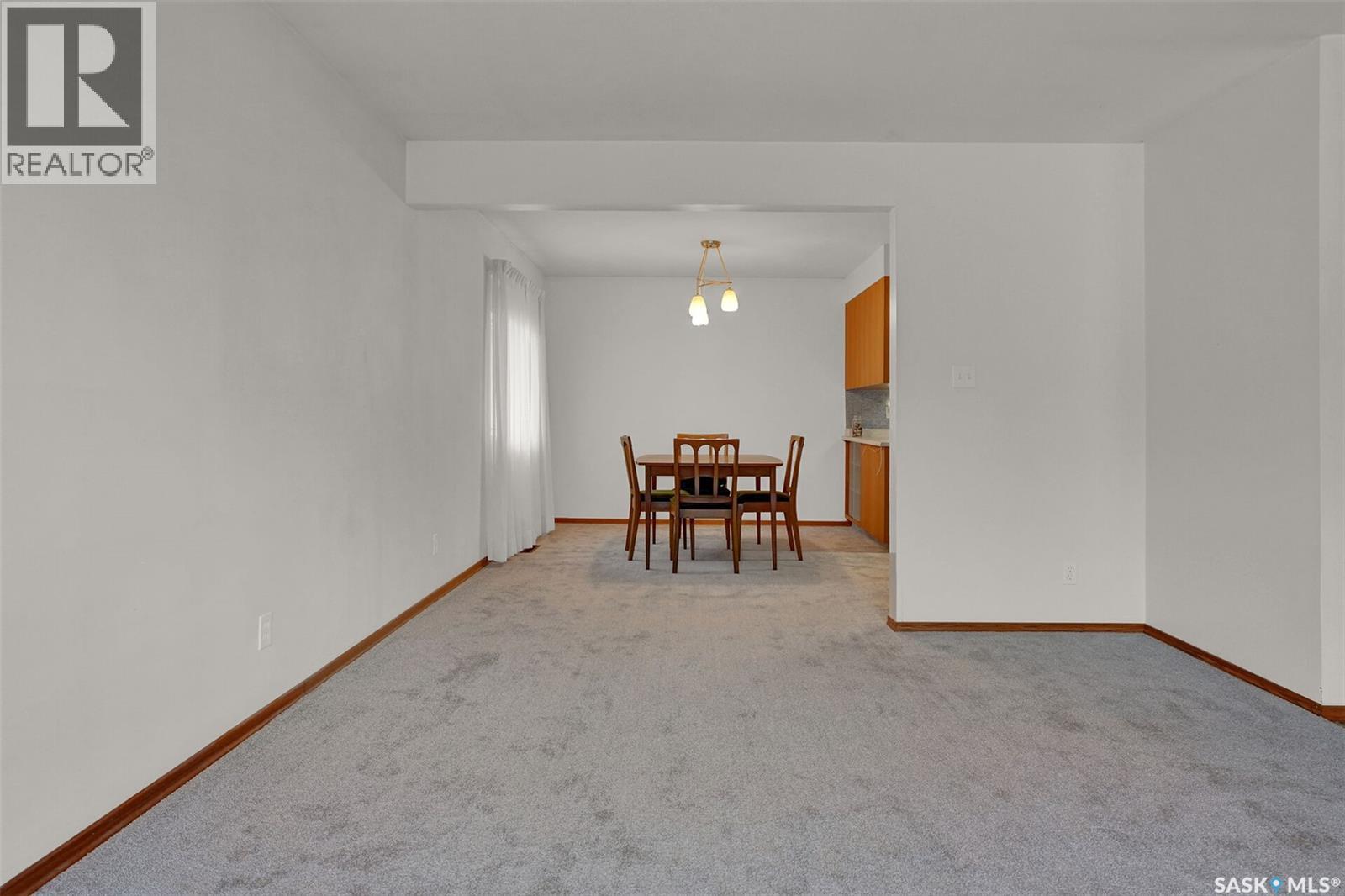 430 Froom Crescent, Regina, Saskatchewan  S4N 1T6 - Photo 6 - SK045071