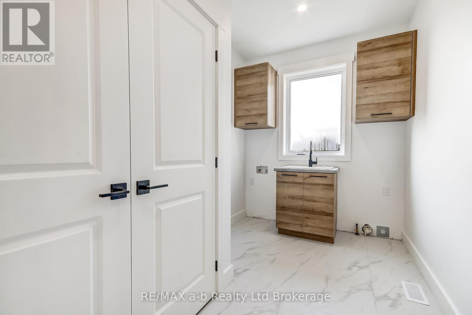 74 Herb Street, Norwich, Ontario  N0J 1P0 - Photo 30 - X12930332