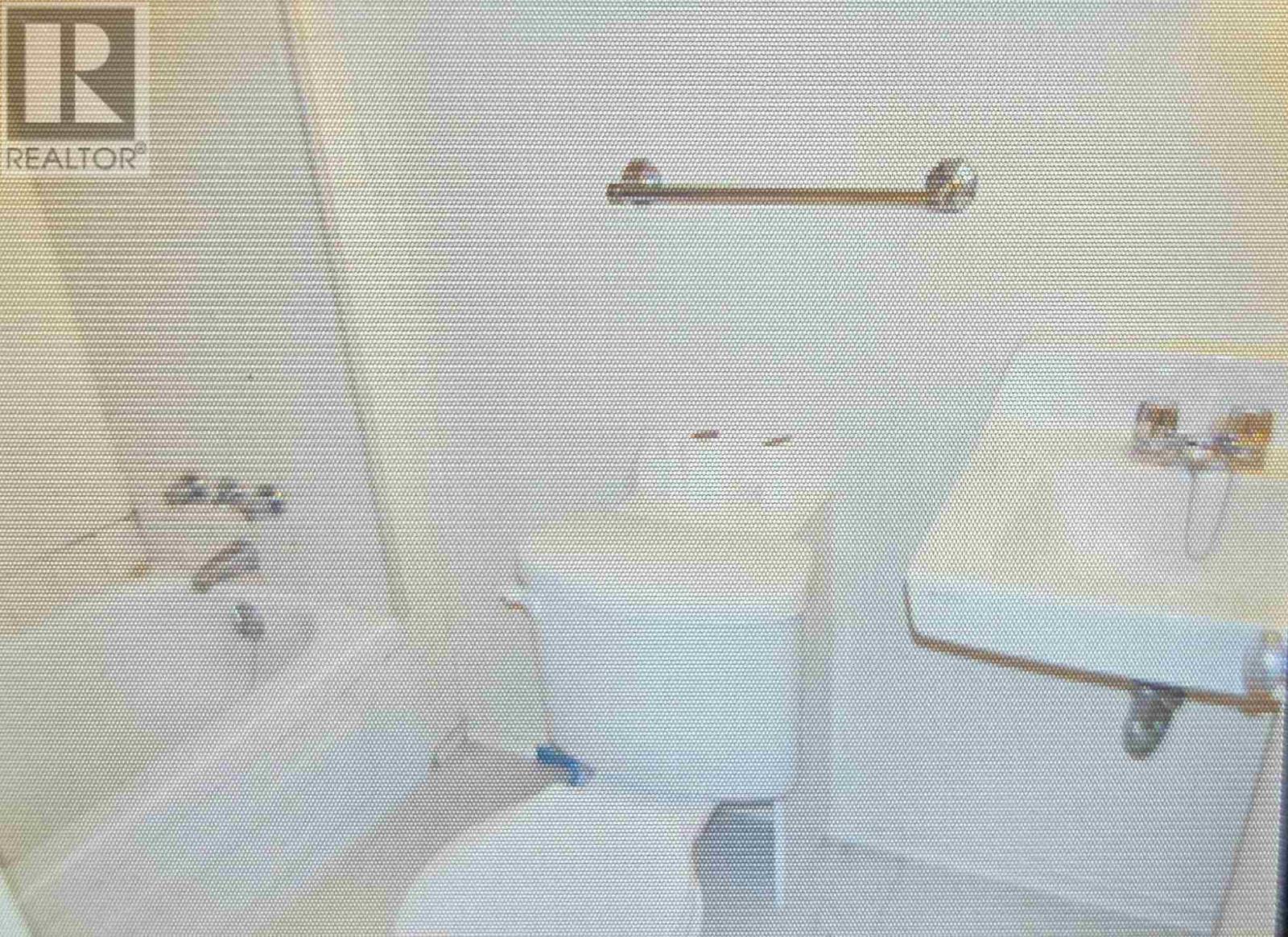 190 Axmith Ave, Elliot Lake, Ontario  P5A 1C1 - Photo 14 - SM262183