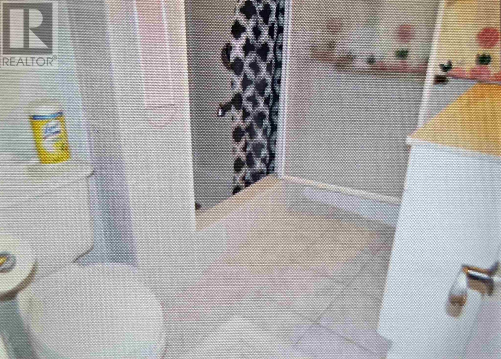 190 Axmith Ave, Elliot Lake, Ontario  P5A 1C1 - Photo 7 - SM262183