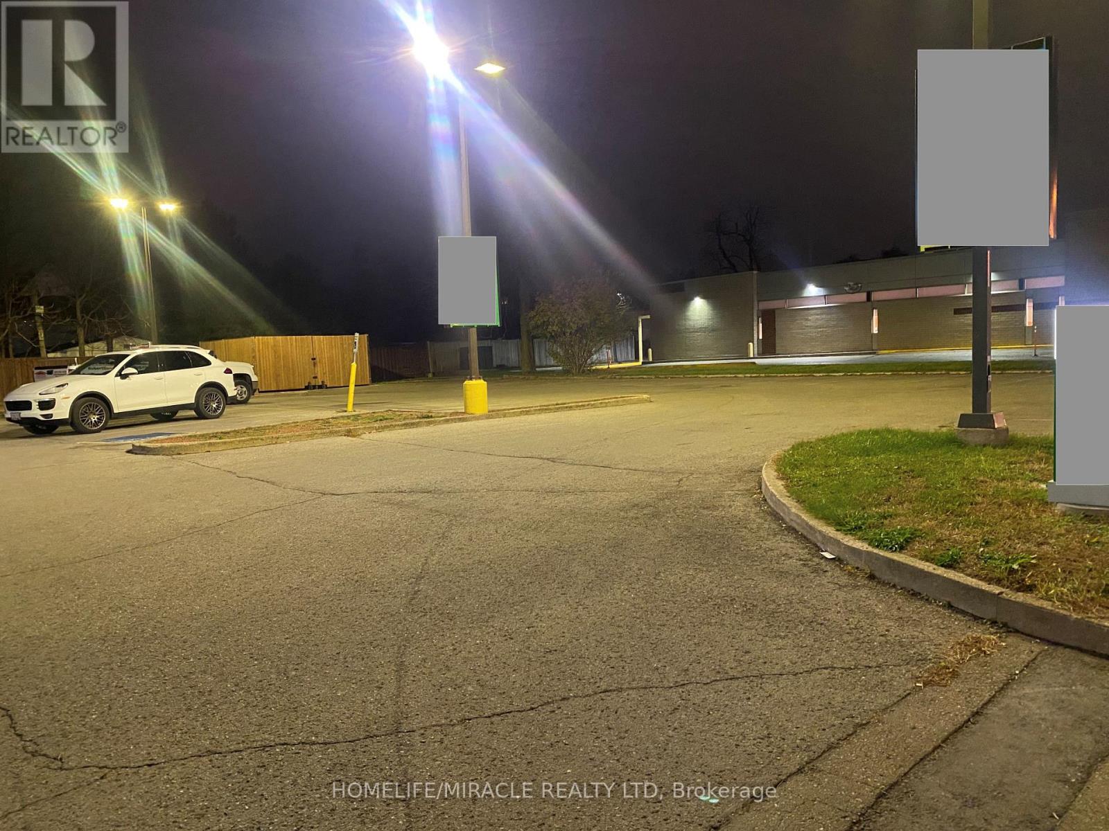6363 Lundy's Lane, Niagara Falls, Ontario  L2G 1T8 - Photo 3 - X13662222