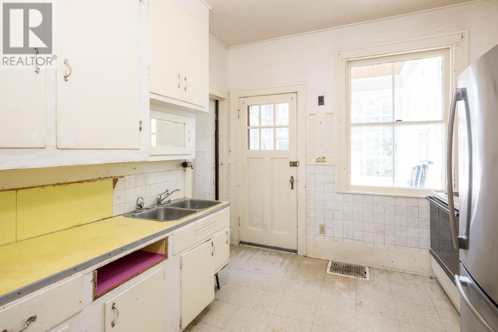 42 Gordon Ave, Thunder Bay, Ontario  P7E 4T2 - Photo 14 - TB2602304