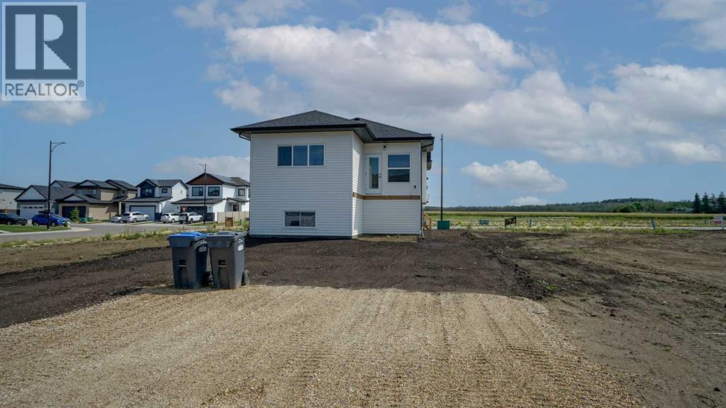 19 Ian Way, Sylvan Lake, Alberta  T4S 0W5 - Photo 5 - A2320988