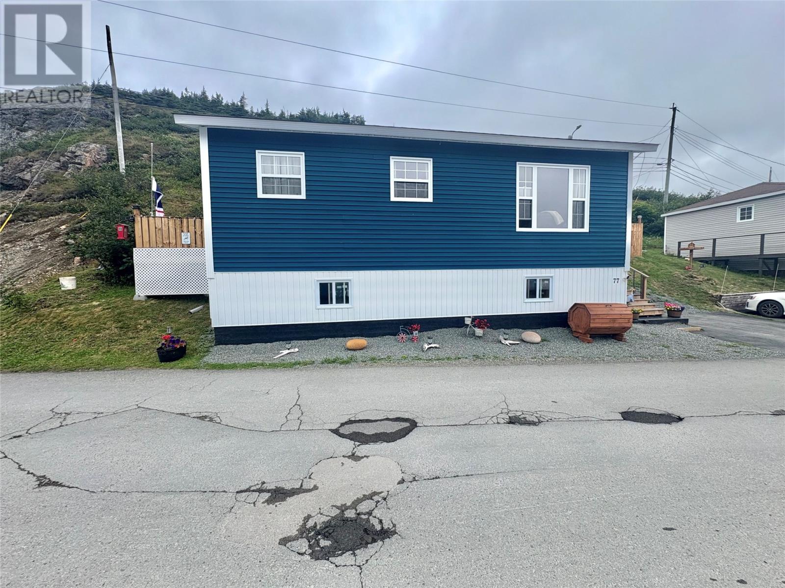 77 Main  North Road, Harbour Breton — photo 2